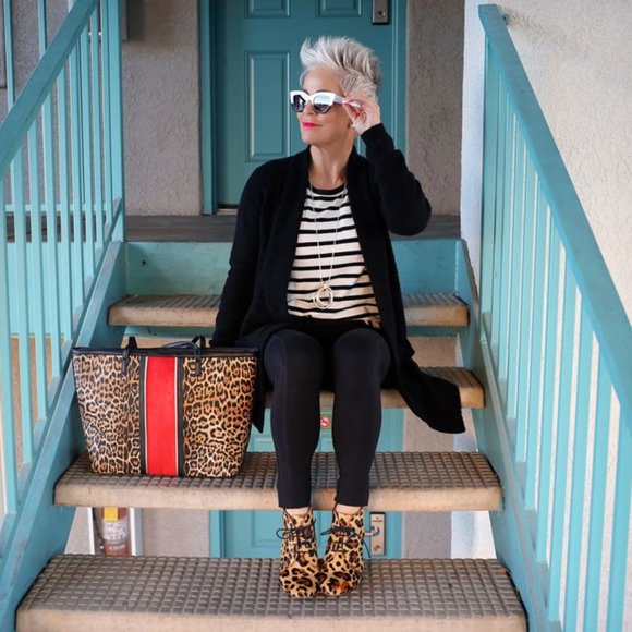 Chico's Zenergy Striped Blocked Tunic Sweater S - Picture 2 of 5